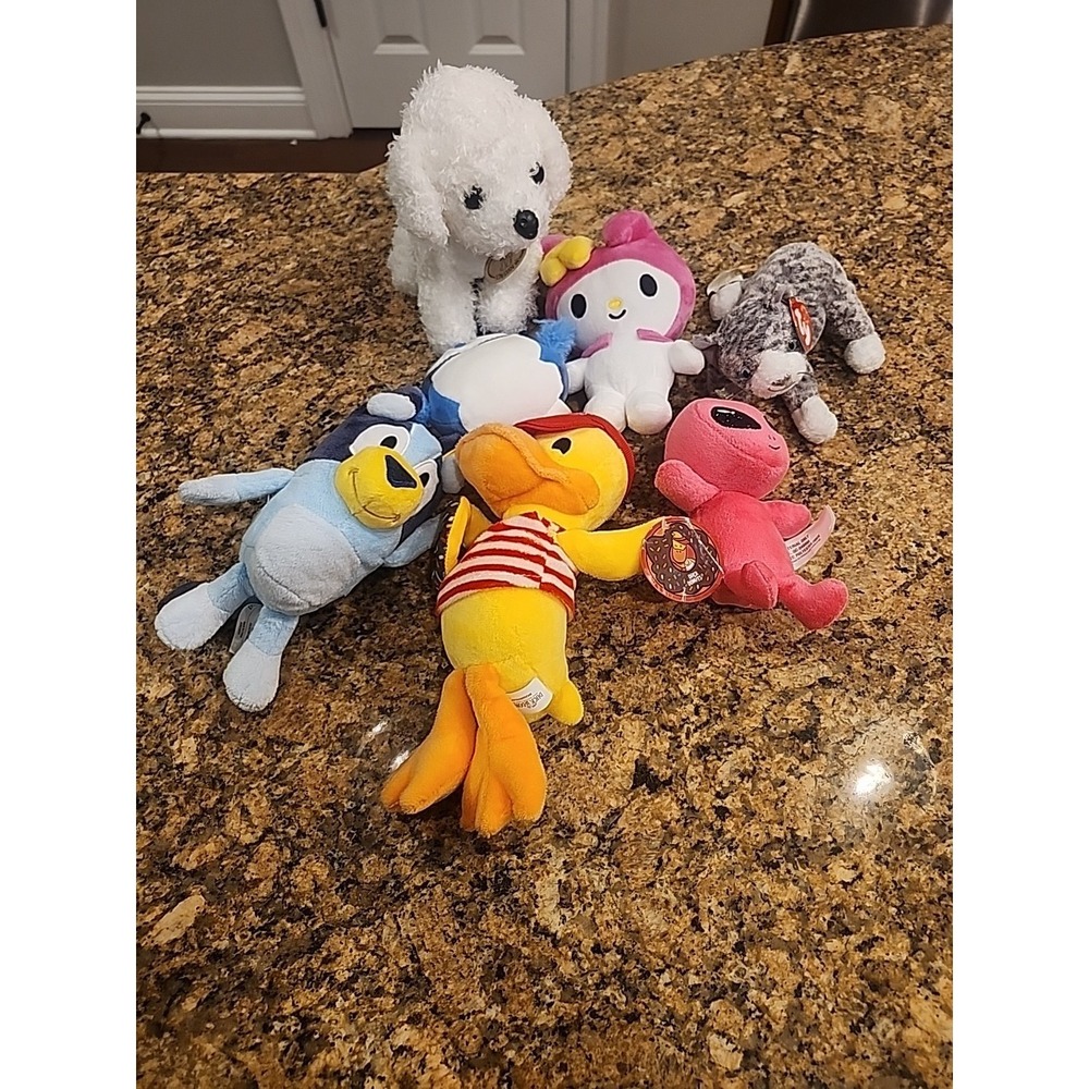 Stuffies‎ Lot
